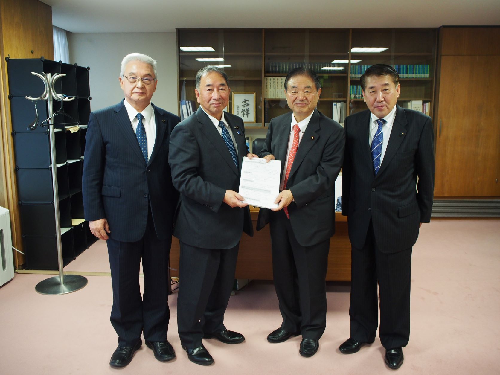 遠藤自民党総務会長.JPG